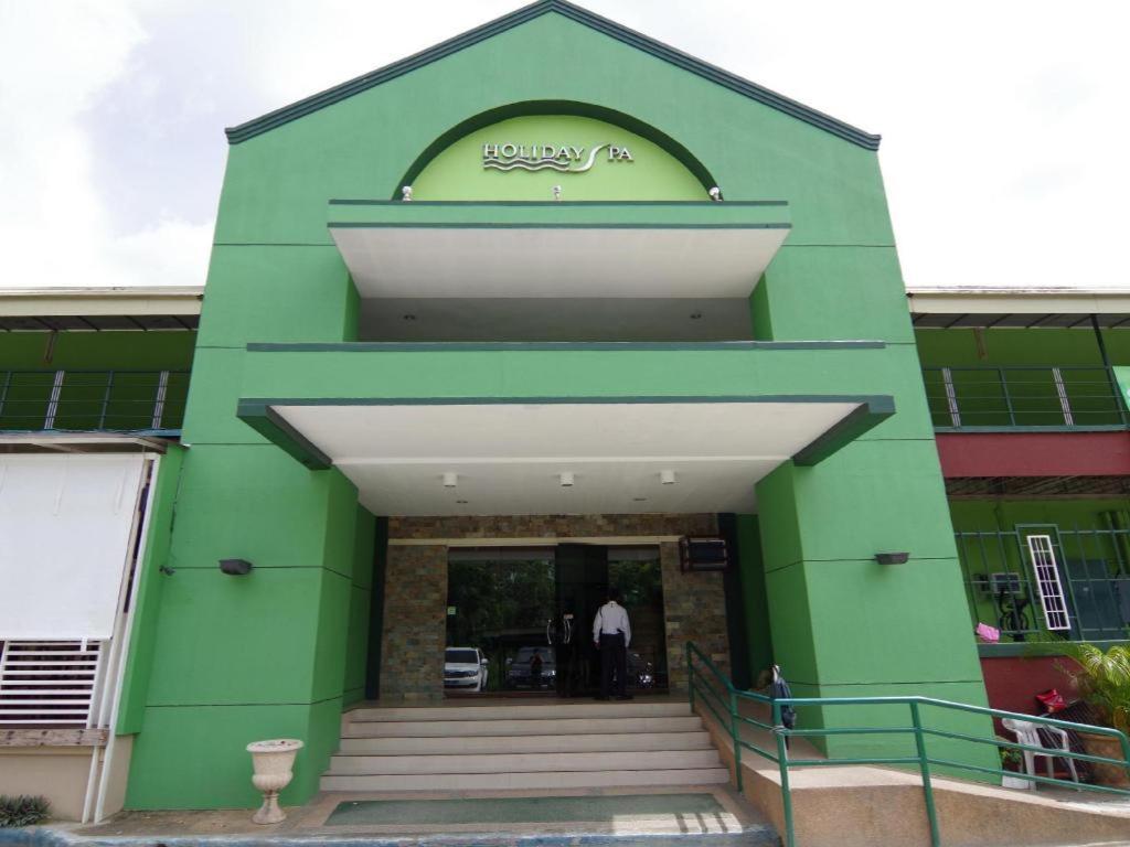 Holiday Spa Hotel Cebu Extérieur photo