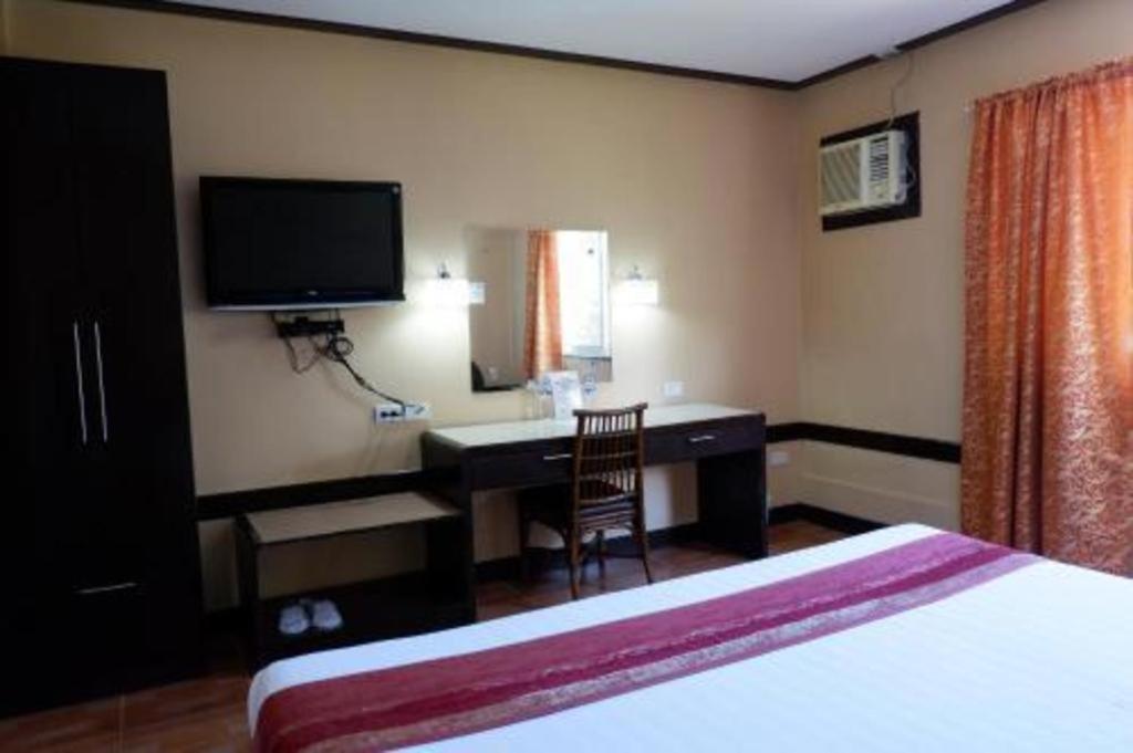 Holiday Spa Hotel Cebu Extérieur photo